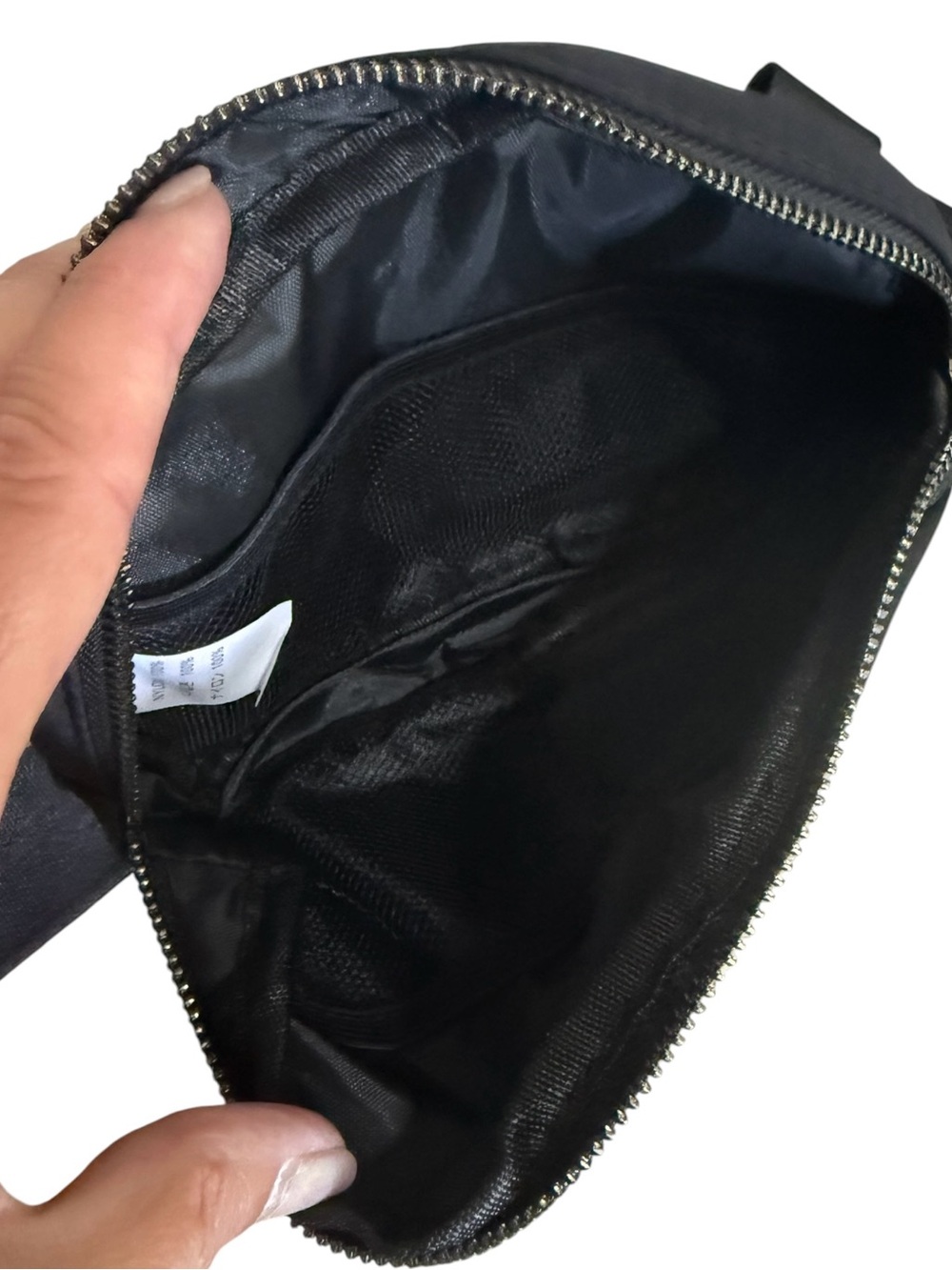 Women’s Black Fanny Pack / Waist Belt / Travel Pouch - Unbranded! One Size! - Picture 7 of 8